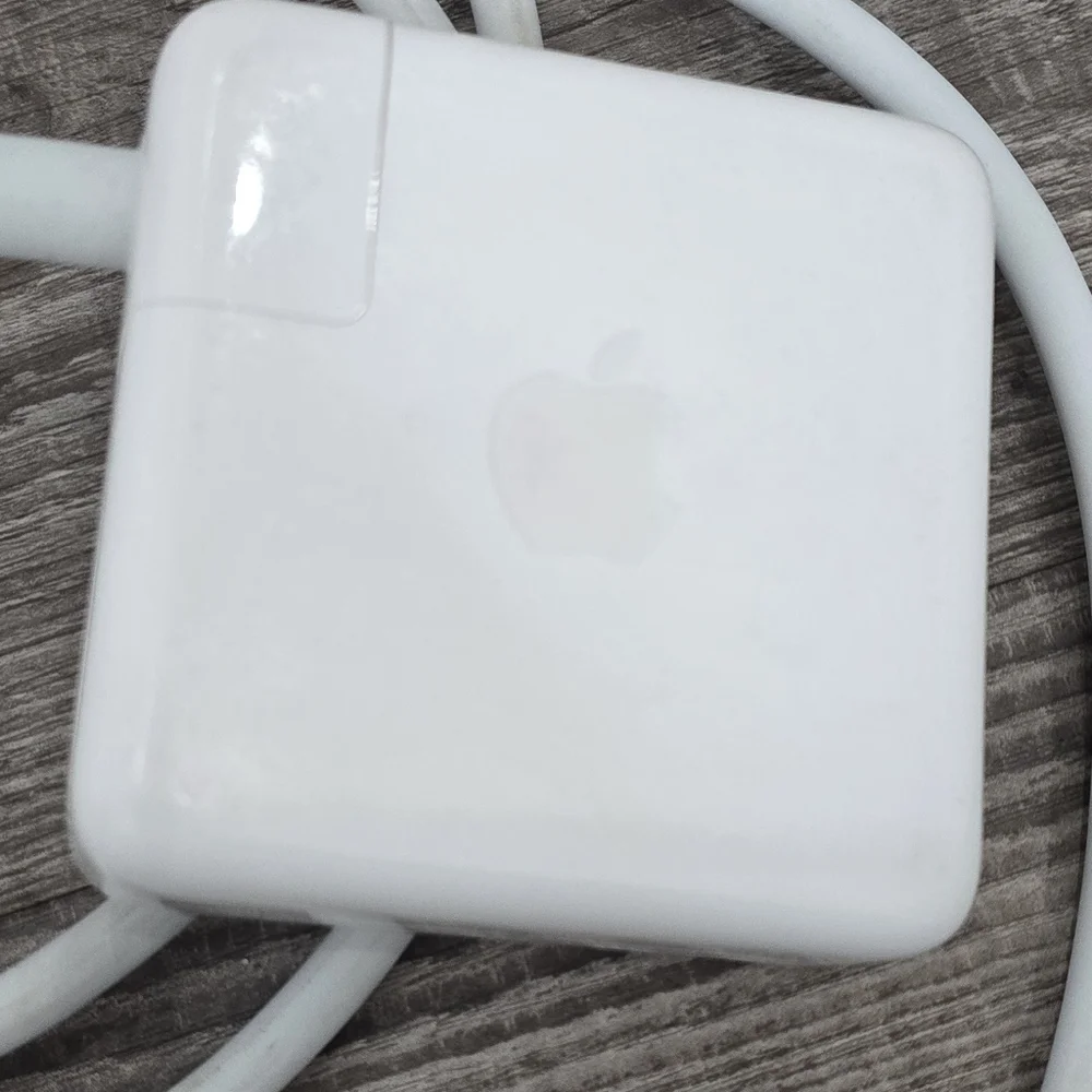 Apple White Power Adapter Cable